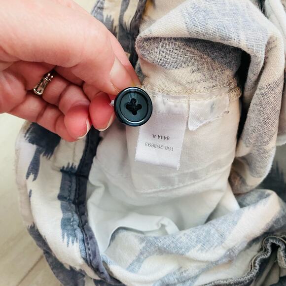 Ann Taylor Loft Riviera Shorts Ikat Print Linen‎ 2 - Picture 5 of 6